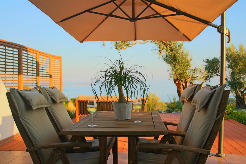 The Infinity 180 Luxury Suites Milia エクステリア 写真
